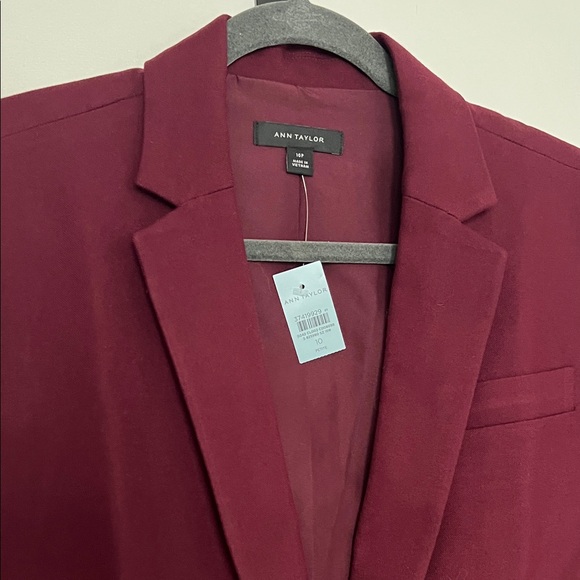 Ann Taylor Burgundy Blazer - Picture 4 of 5